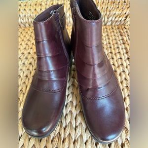 Clarks Christine women’s leather winter boots 26104277 9.5 M